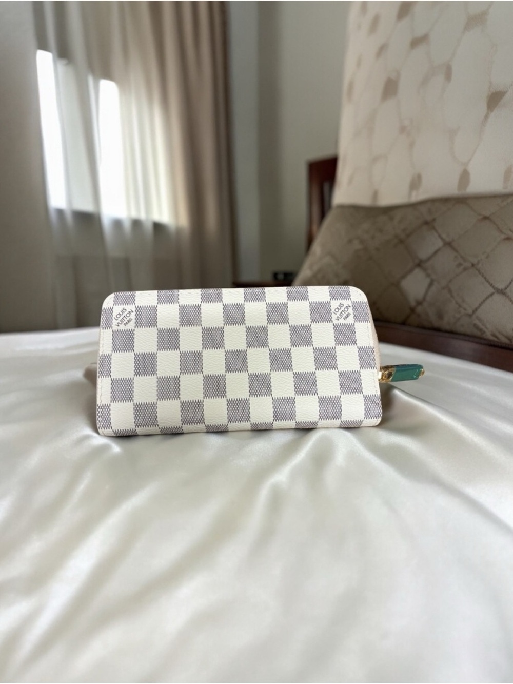 Louis Vuitton Checkered Long Wallet White/Gray